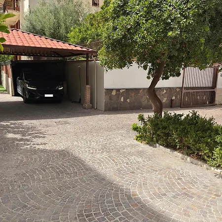 Little House Among The Lemon Trees - Pompei Parking Apartamento *